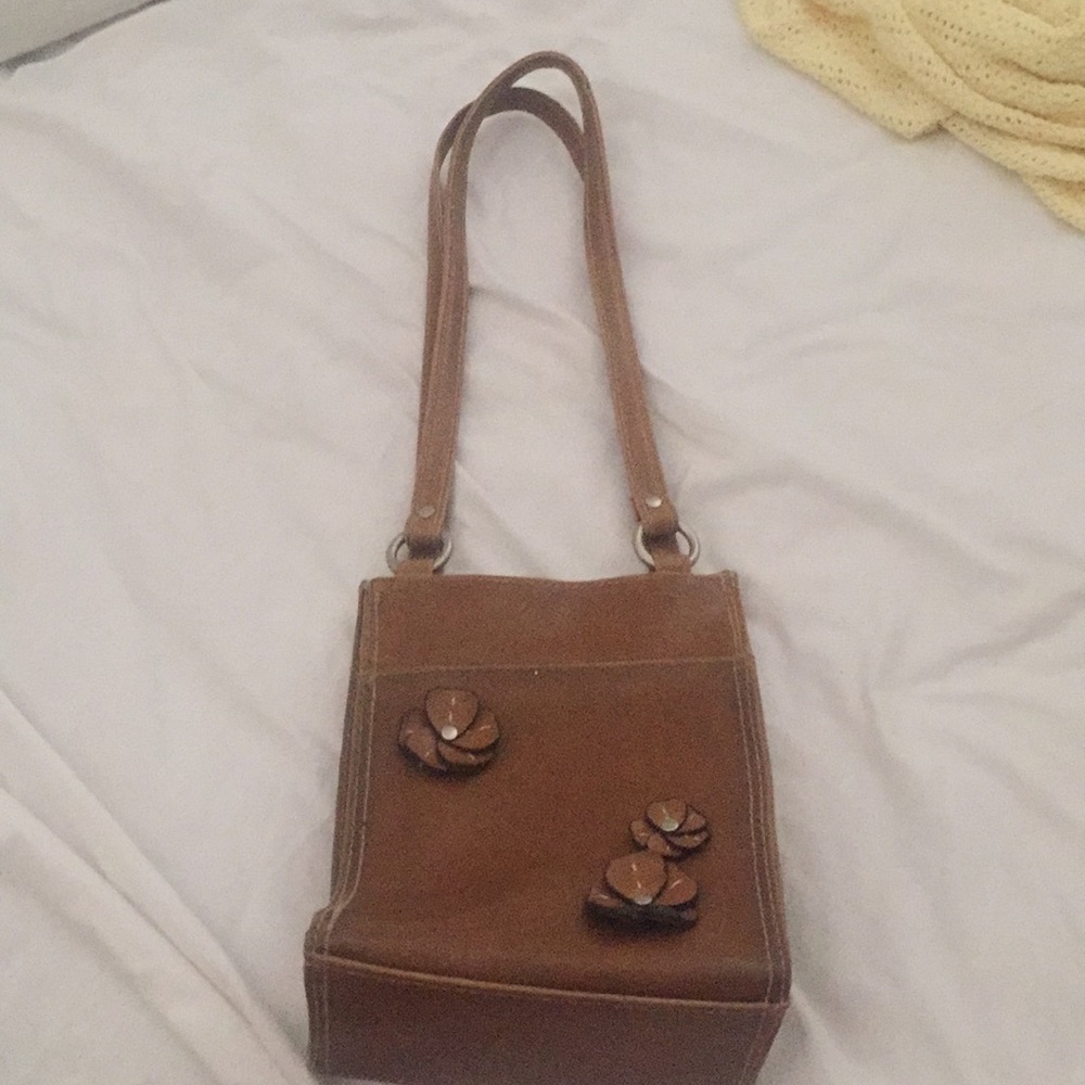 Fun Lil Brown Leather Purse w/ Decorative Flowers